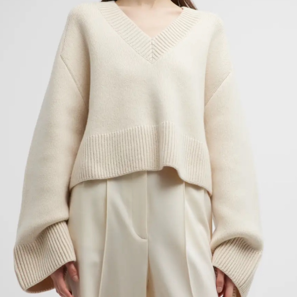 ISO Khaite Lenina Cashmere Crop Sweater Ivory